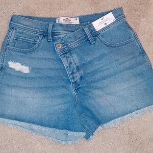 NWT Hollister Size 11 Curvy High-Rise Vintage Shorts w30